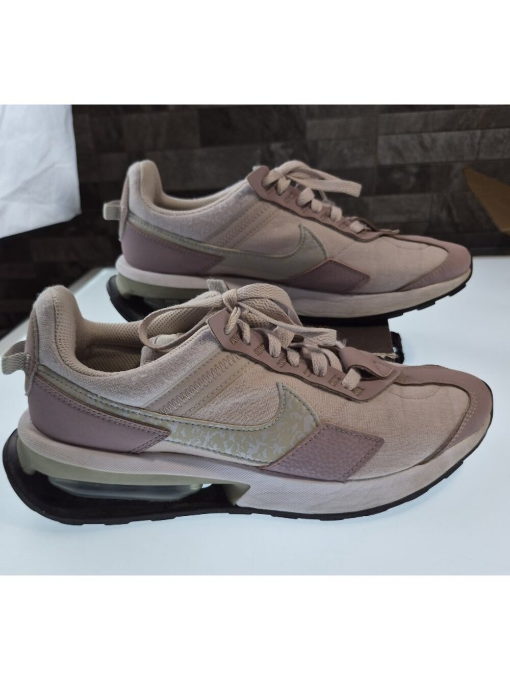 Nike Air Max Pre-Day Venice Plum Fog Women's Size 8 Camo Swoosh DJ5407-500
